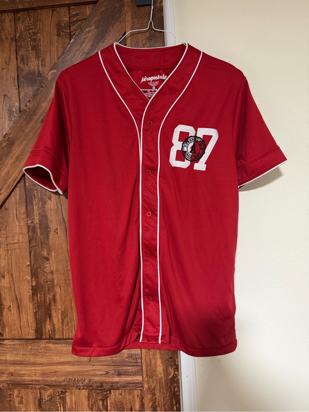 Aeropostale Men's Red Baseball-Style Jersey with White Piping Size M